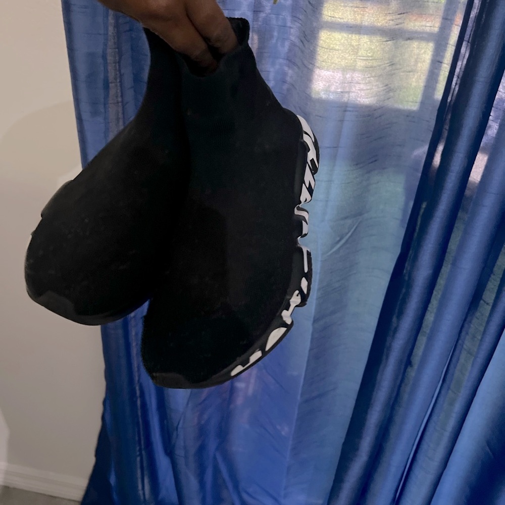 Balenciagas size 7